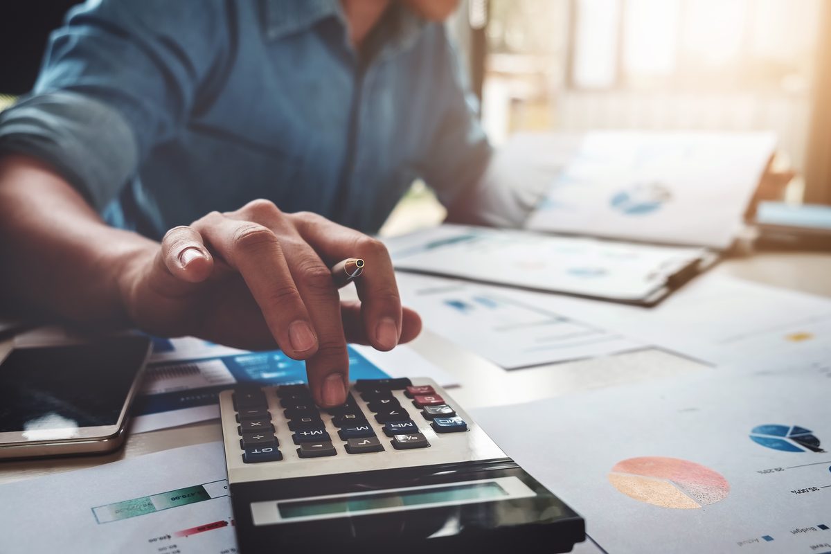 Calculating income for child support in family mediation